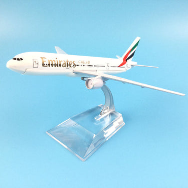 plane model Boeing 777 emirates airline aircraft 777 Metal Solid simulation airplane model for kids toys Christmas gift AV8R